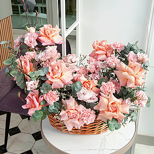 Pink rose 70 cm Ecuador  - 13, Pink Lisianthus (Eustoma) - 4, Pink carnation - 25, Medium Basket, Oasis, Limonium (1 pc.), Eucalyptus