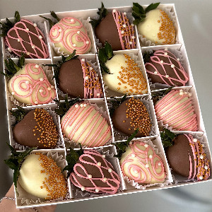Coffee Rhapsody Chocolate Strawberries with delivery Kemerovo