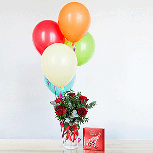 Gift set "Roses, balloons and sweets" with delivery Kemerovo