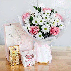 Gift set "Provence Aroma with candies and tea" with delivery Kemerovo