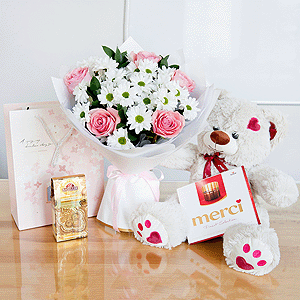 Gift set "Provence Aroma with candies, tea and teddy bear" with delivery Kemerovo