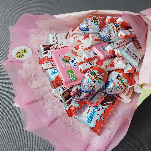 Букет "Сладкая феерия" с Kinder