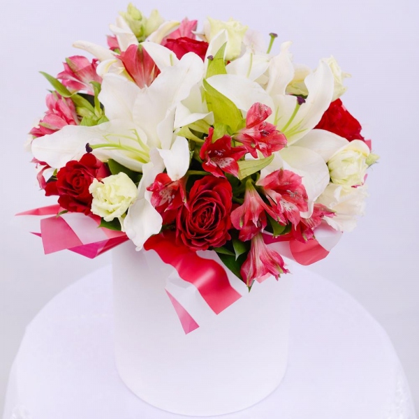 Lilies - 3, Rose 40 cm - 7, Alstromeria Red, Bright Pink - 5, lisianthus - 5, Eucalyptus Cinerea, Round flower box small , Oasis, Film, Ruscus