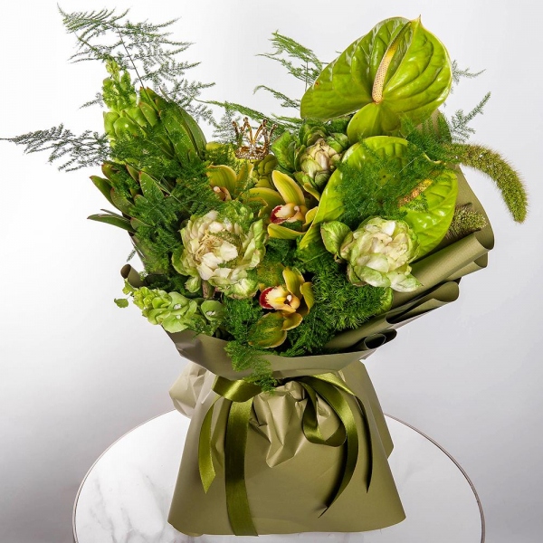Rose Veggie 50 cm - 5, Green Hydrangea - 1, Green Cymbidium Orchid Bud - 3, Green carnation - 7, Anthurium, Flask for orchids, Leukodendron, Asparagus setaceus (1 pc.), Moluccella, Panicum, Decorative crown, Wrapping Paper