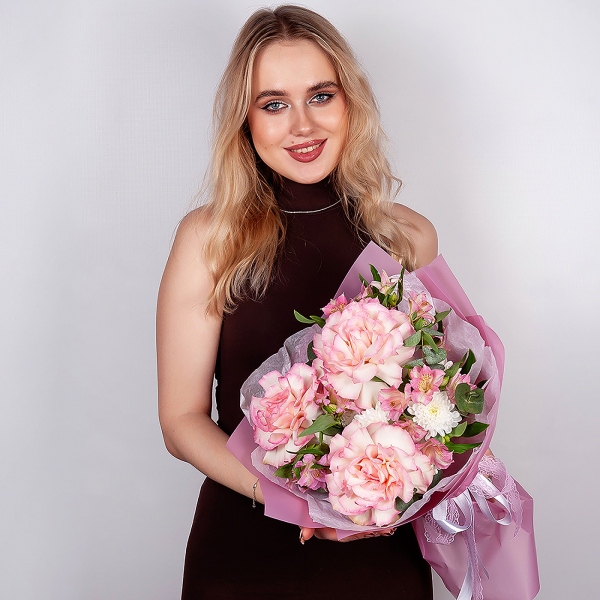 Rose Esperance - 7, Alstromeria white, soft pink - 5, Baltica White Spray Chrysanthemum - 2, Eucalyptus, Wrapping Paper