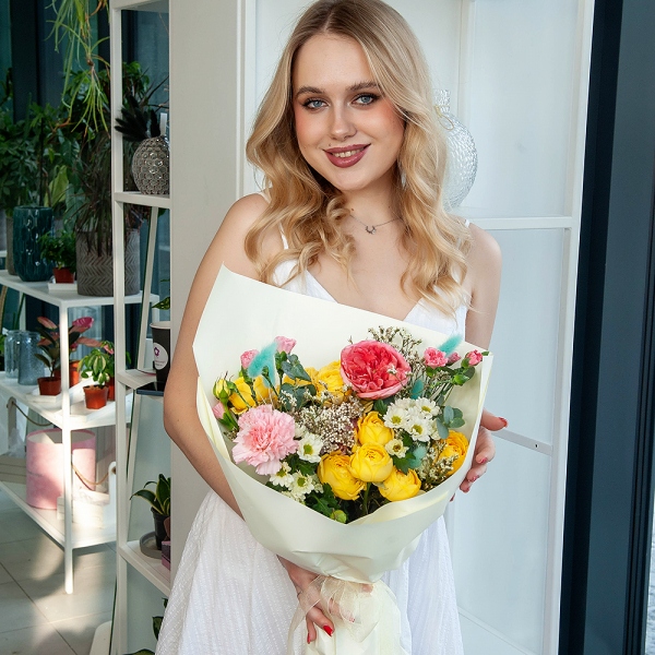 Pink spray carnation - 4, Pink carnation - 5, Rose Pink 50 cm Ecuador (Chelo, Hermosa, Novia, Titanik, Engagement, Pink Mondiale) - 1, Spray rose: yellow, orange 50 cm - 3, Santini White Spray Chrysanthemum - 2, Ozotamnus, Limonium (1 pc.), Dried flowers in assortment, Wrapping Paper