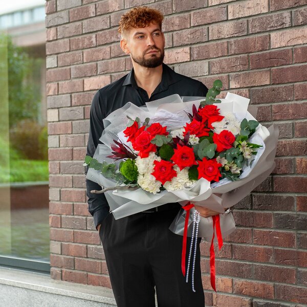 Red rose Nina 50 cm - 9, Green carnation - 4, Baltica White Spray Chrysanthemum - 4, White Matthiola - 1, Alstromeria white, soft pink - 3, Leukodendron, Eucalyptus Cinerea, Wrapping Paper