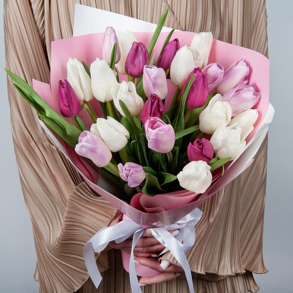 Tulip white - 16, Pink tulip - 17, Wrapping Paper